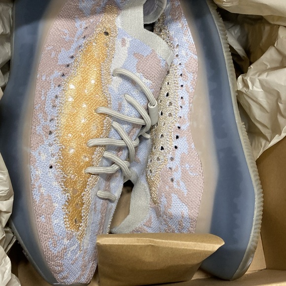 Yeezy 380 pepper - Picture 8 of 9